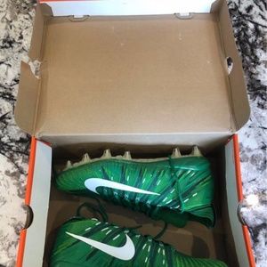 Nike Menace Elite Football Cleats, Size 14